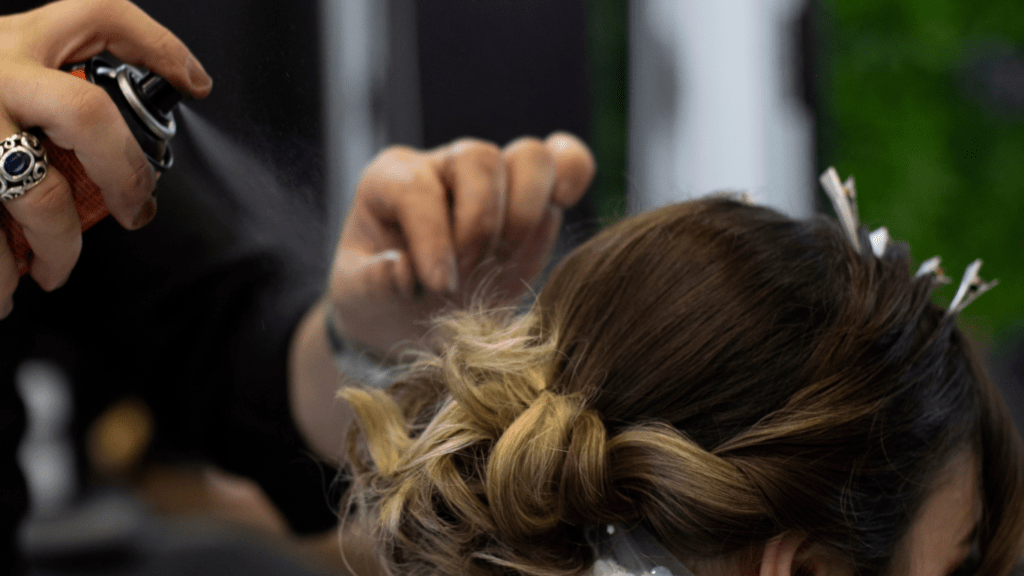 Apply Dry Shampoo Effectively