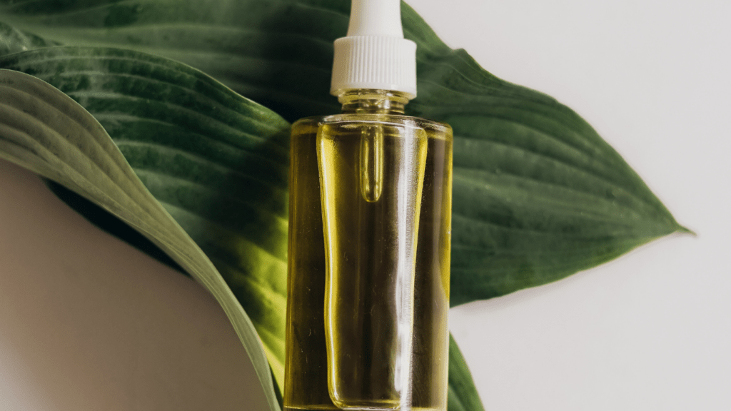 Key Ingredients to Look for in Hair Serums
