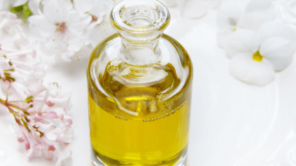  Use Hair Oils Effectively
