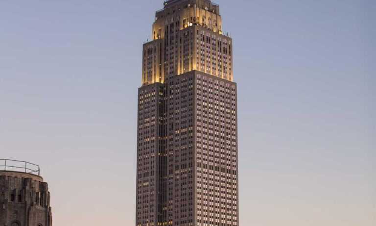 sophie lawson topless